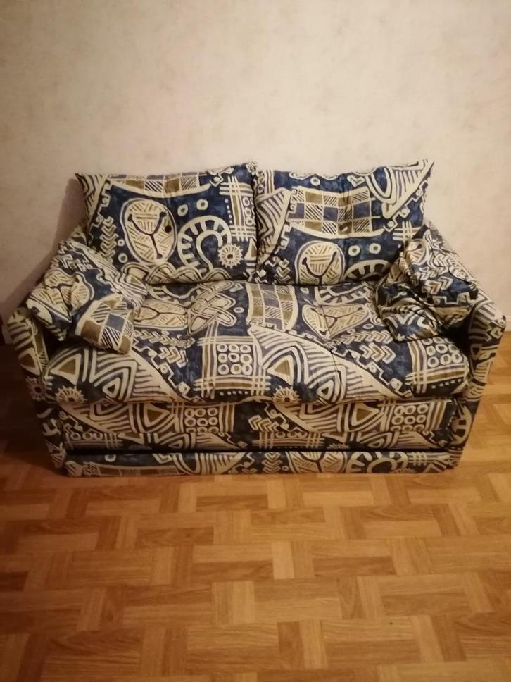 Canapé-lit pour 2, Maison & Meubles, Canapés | Salons, Utilisé, Banc droit, Deux personnes, Moins de 150 cm, 150 cm ou plus, Autres matériaux