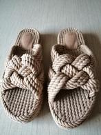 jolies chaussons H&M taille 41, Vêtements | Femmes, Chaussures, H&M, Enlèvement ou Envoi, Beige, Porté