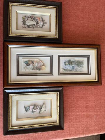 Kaders in reliëf beschikbaar voor biedingen