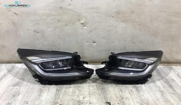 Toyota Aygo X Koplamp rechts links beschikbaar voor biedingen