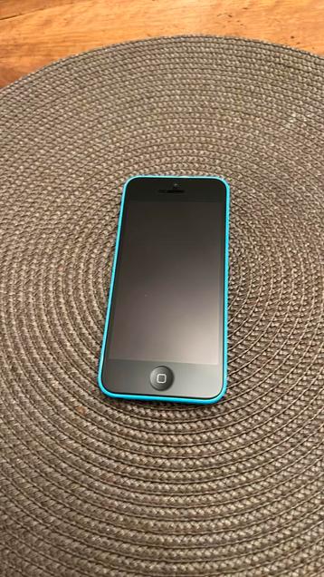 IPhone 5C bleu disponible aux enchères