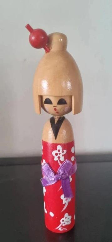 Leuke Sosaku Kokeshi beschikbaar voor biedingen