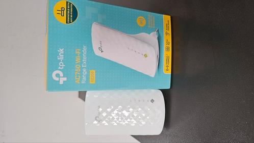 2x TP-Link RE200 wifi range extender, Computers en Software, Netwerk switches, Zo goed als nieuw, Ophalen