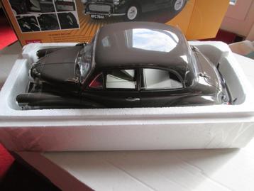Sun Star 1963 Morris Minor 1000 Saloon 1:12 Farbe taupe beschikbaar voor biedingen