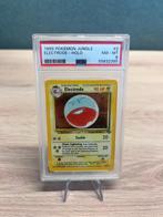 Electrode Holo PSA 8 - 2/64 - Jungle, Hobby en Vrije tijd, Verzamelkaartspellen | Pokémon, Foil, Losse kaart, Zo goed als nieuw