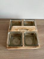 houten bakje met 4 glazen potjes 2 euro, Huis en Inrichting, Ophalen, Zo goed als nieuw, Vierkant, Schaal