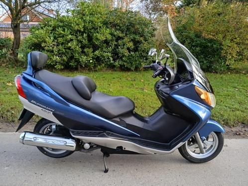 suzuki burgman 400 zeer mooi en GEKEURD voor verkoop, Motoren, Motoren | Suzuki, Particulier, Scooter, 12 t/m 35 kW, 1 cilinder