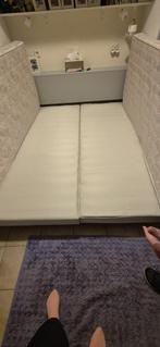 BEDSTEE 160 X 200 OF 90 MET MATRAS, Huis en Inrichting, Ophalen, 90 cm, 2 box, Beige