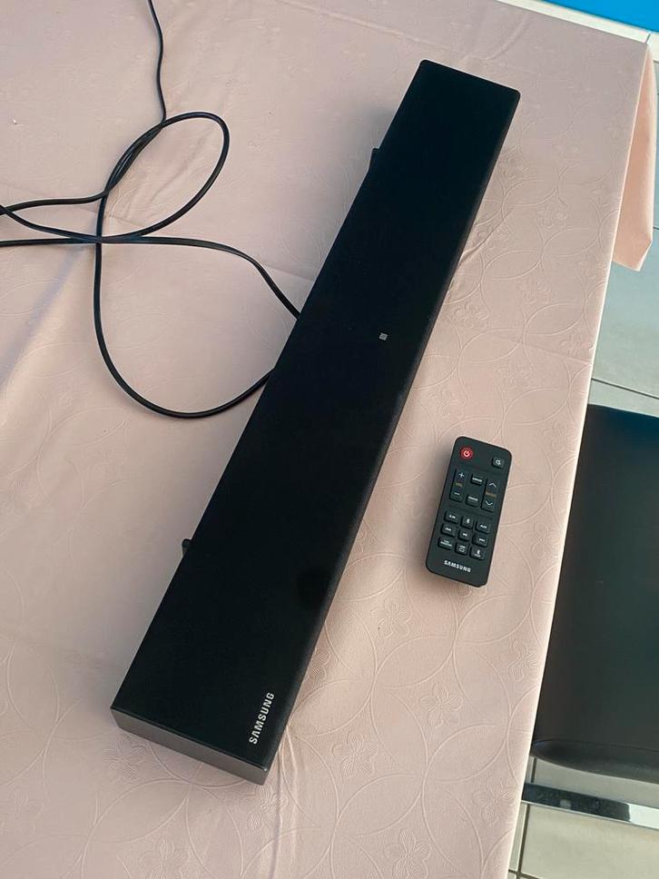 Barre sound samsung, TV, Hi-fi & Vidéo, Barres de son, Comme neuf, Enlèvement ou Envoi