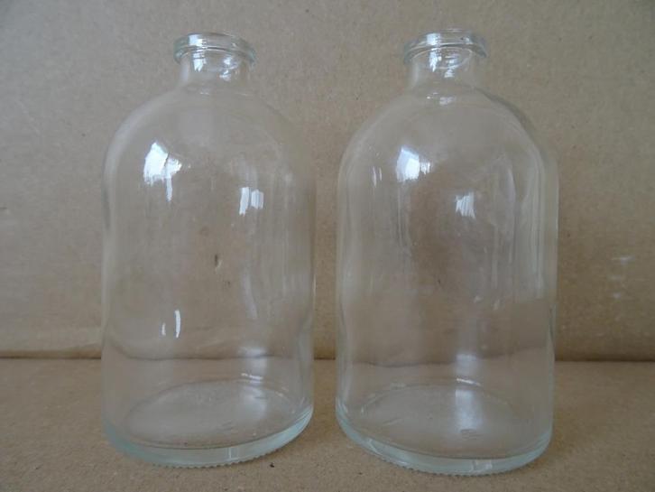 Curiosities bouteille d'injection bouteilles d'injection 9cm, Antiquités & Art, Curiosités & Brocante, Enlèvement ou Envoi