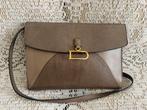 DELVAUX taupe leren tas in TB-conditie, Handtassen en Accessoires, Tassen | Damestassen, Ophalen of Verzenden, Zo goed als nieuw