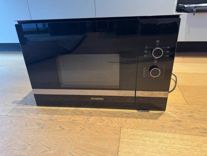 microgolfoven SIEMENS, Elektronische apparatuur, Microgolfovens, Nieuw, Inbouw, Microgolfoven, Ophalen