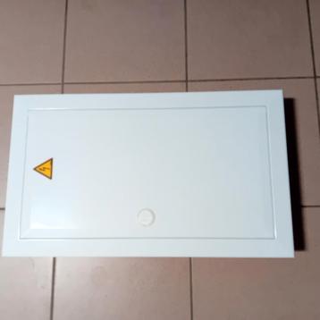 Coffret électriquef-tronic à encastrer beschikbaar voor biedingen