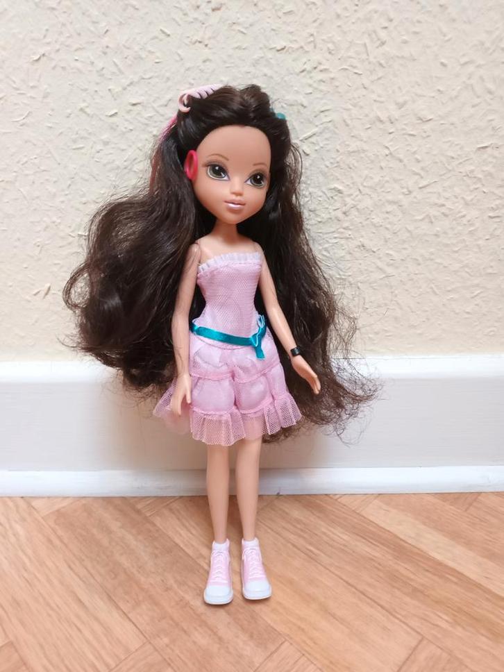 Moxie Basic voor meisjes - Lexa, Kinderen en Baby's, Speelgoed | Poppen, Gebruikt, Overige typen, Ophalen of Verzenden