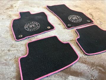 Tapis vw golf 8 et autres beschikbaar voor biedingen