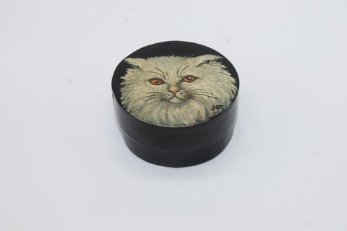 Boite de chat en papier mâché signée M. Verlinden '89, Antiquités & Art, Antiquités | Accessoires de maison, Enlèvement ou Envoi