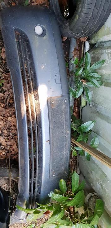 BMW 3SERIE E46 FACELIFT VOORBUMPER BJ 2002 TOT 2004 beschikbaar voor biedingen