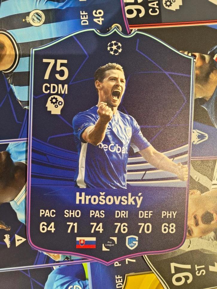 Voetbalkaartje (37cmx25cm) - Hrosovsky / KRC Genk, Hobby en Vrije tijd, Stickers en Plaatjes, Zo goed als nieuw, Plaatje, Ophalen