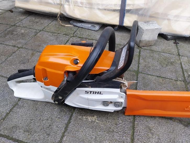 stihl  kettingzaag, Doe-het-zelf en Bouw, Gereedschap | Zaagmachines, Zo goed als nieuw, Kettingzaag, Ophalen