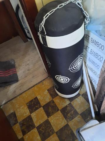 Sac de boxe + support de bonne qualitée beschikbaar voor biedingen