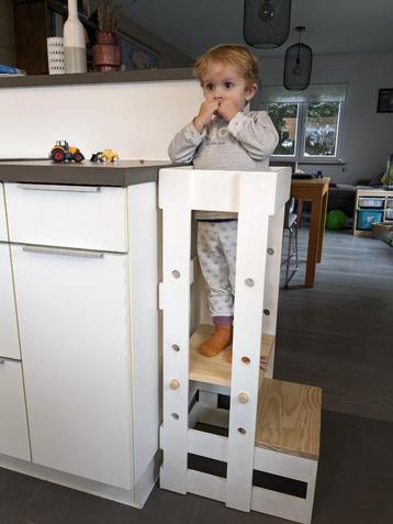 Tour d'observation Montessori beschikbaar voor biedingen