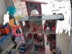 LOL poppenhuis met auto en reeks poppen + accessoires, Ophalen of Verzenden