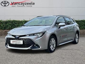 Toyota Corolla Dynamic+navi+camera  beschikbaar voor biedingen