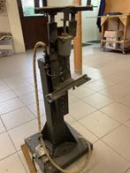 Stoffeerkolom op perslucht, Zakelijke goederen, Machines en Bouw | Houtbewerking, Ophalen