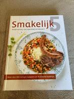 Het vijfde kookboek van de Colruyt 'Smakelijk 5' 300 recepte, Boeken, Colruyt, Gezond koken, Ophalen of Verzenden, Zo goed als nieuw