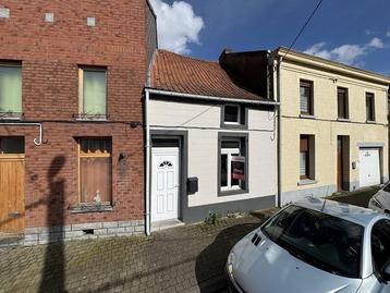 Maison à vendre à Flénu, 2 chambres disponible aux enchères