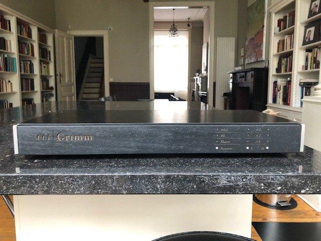 GRIMM CC1 HOOFDKLOK, Audio, Tv en Foto, Converters, Zo goed als nieuw, Ophalen of Verzenden