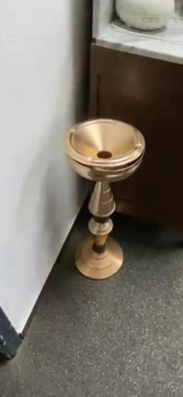 Retro asbak beschikbaar voor biedingen