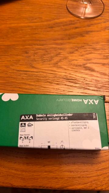 AXA cilinderslot 45x45 mm nieuw nog in verpakking. beschikbaar voor biedingen