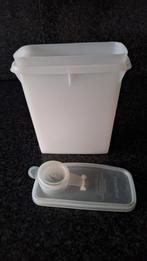 Tuperware doos deksel+giethoorn  +losse deksels 1€, Maison & Meubles, Cuisine| Tupperware, Enlèvement