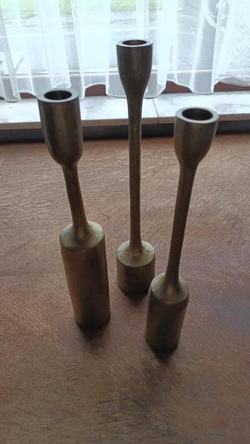 3 kandelaars / 1 grote kader  beschikbaar voor biedingen