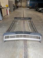 W124 BUMPERS EN SACCO LIJSTEN MET CHROME, Ophalen, Gebruikt, Voor, Mercedes-Benz