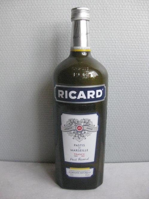 Bouteille Ricard de 2,0 L et 45% Alcool, Collections, Verres & Petits Verres, Utilisé, Verres et Verres à shot, Enlèvement ou Envoi