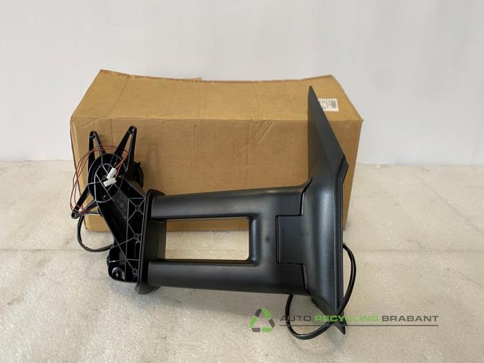 Buitenspiegel rechts van een Volkswagen Crafter, Auto-onderdelen, Spiegels, Volkswagen, Gebruikt, 3 maanden garantie, Ophalen of Verzenden