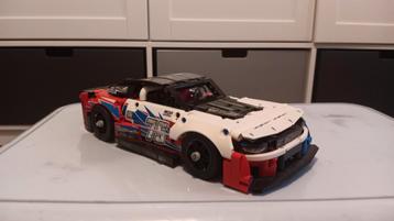 Lego technic auto beschikbaar voor biedingen
