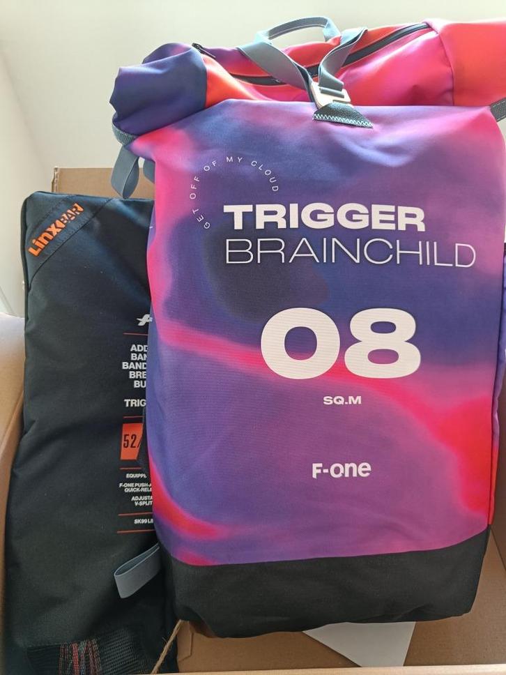 F-One Trigger Brainchild 8m + Linx Bar SK99, Watersport en Boten, Kitesurfen, Zo goed als nieuw, Kite, 8 m², Geen board, Ophalen