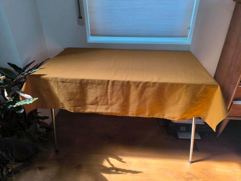 Tafeltje, Huis en Inrichting, Tafels | Salontafels, Gebruikt, Ophalen