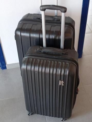 2 trolleys beschikbaar voor biedingen