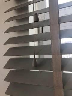 Stores à lamelles Vénitien bois, Huis en Inrichting, Stoffering | Gordijnen en Lamellen, Gebruikt, 200 cm of meer, 200 cm of meer