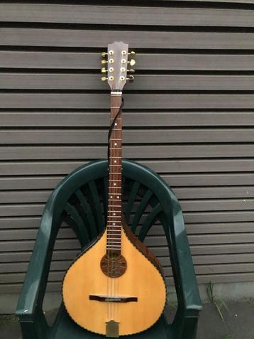 Irish Concert Bouzouki in heel goede staat beschikbaar voor biedingen