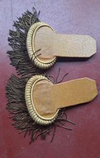 Paar schoudervullingen voor officieren, Verzamelen, Ophalen