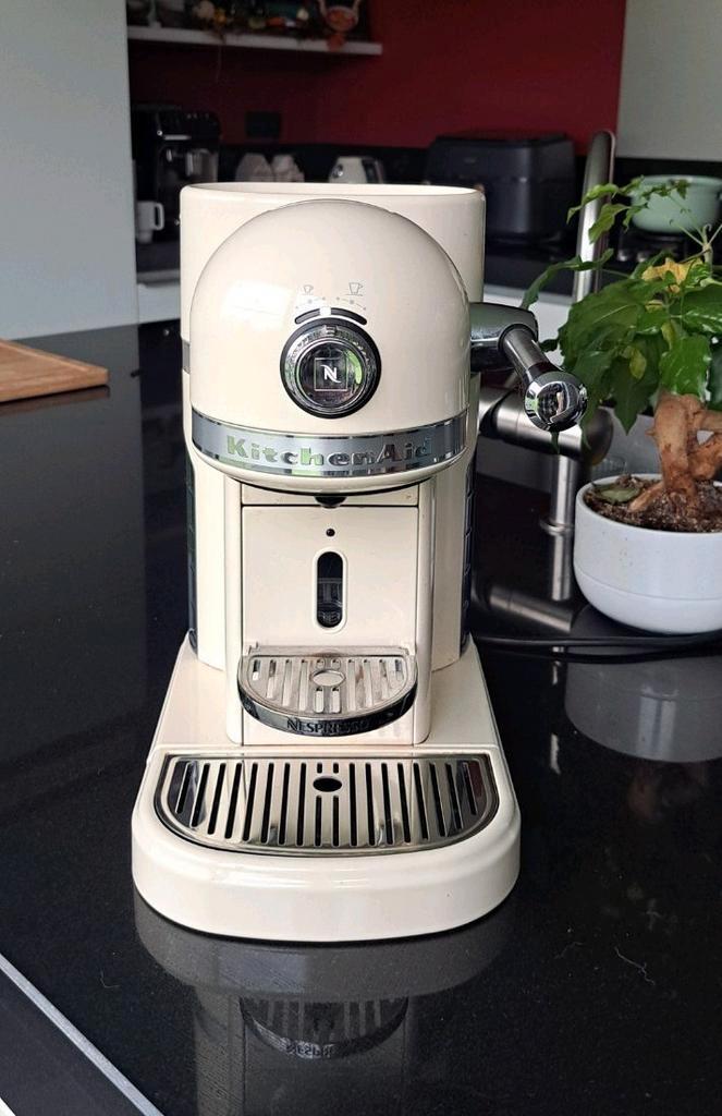 Kitchenaid Nespresso machine, Elektronische apparatuur, Koffiezetapparaten, Gebruikt, Koffiepads en cups, Overige modellen, 4 tot 10 kopjes