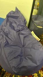 Zitzak ,tafeltje kussens en skaapzetel, Ophalen, Gebruikt