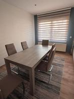 Eet tafel met tapijt en stoelen, Huis en Inrichting, Ophalen