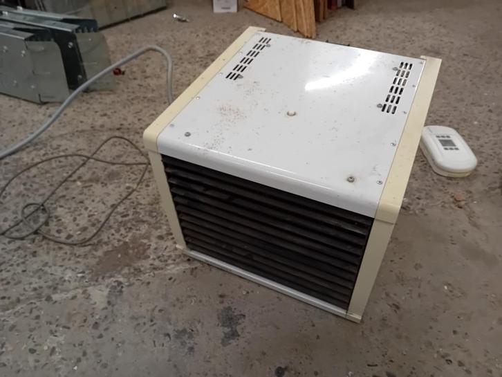 Dimplex cfh60 380v verwarming, Doe-het-zelf en Bouw, Verwarming en Radiatoren, Gebruikt, Overige typen, 800 watt of meer, 30 tot 80 cm