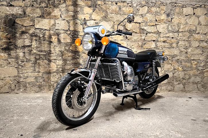 1975 - SUZUKI - 600cc - ROTEREND - RE5, Motoren, Motoren | Oldtimers, Toermotor, meer dan 35 kW, 1 cilinder, Motorrijbewijs A